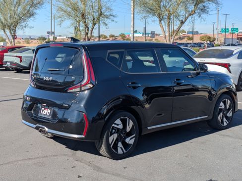 Certified 2024 Kia Soul GT-Line w/ GT-Line Technology Package image 5