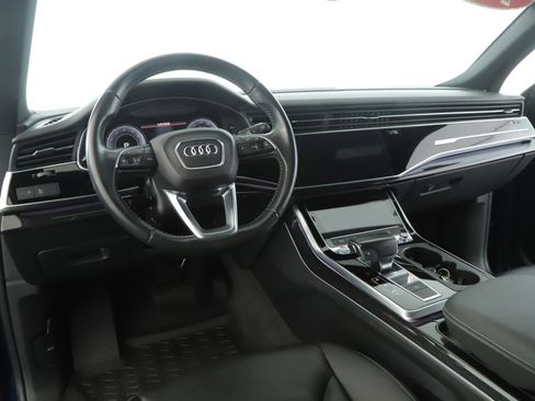 Used 2019 Audi Q8 Premium Plus w/ Premium Plus AWD/4WD image 2