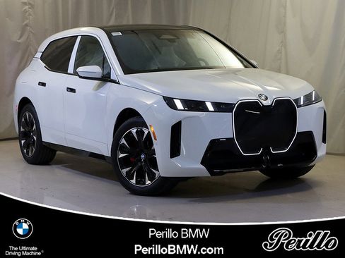 Used 2026 BMW iX xDrive60 w/ M Sport Package image 1