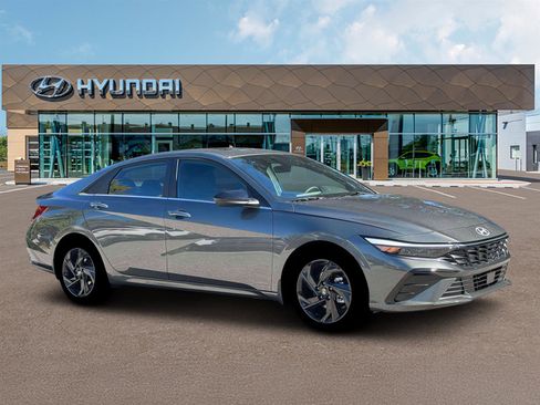 New 2026 Hyundai Elantra SEL Sport Premium FWD image 10