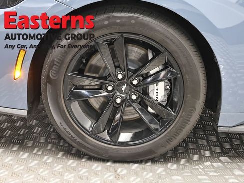 Used 2025 Ford Mustang GT RWD image 29