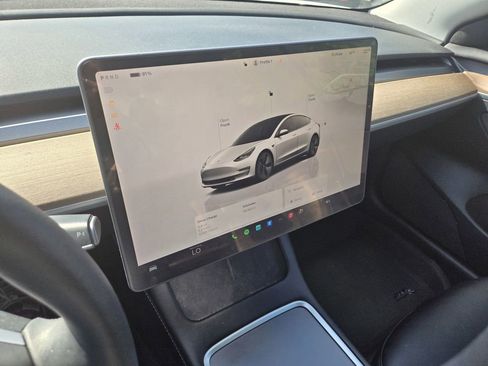 Used 2023 Tesla Model 3 Standard Range RWD image 14