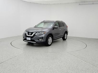 Used 2017 Nissan Rogue SL