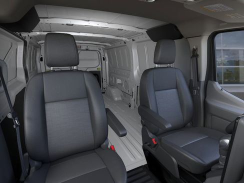 New 2026 Ford Transit 250 Low Roof image 31