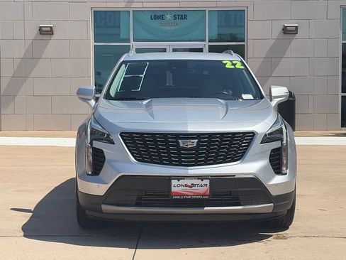 Used 2022 Cadillac XT4 Premium Luxury w/ Safety Alert Package AWD/4WD image 3