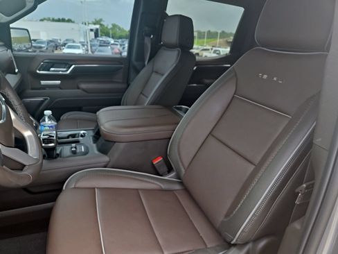 Used 2026 GMC Sierra 1500 Denali w/ Technology Package AWD/4WD image 21