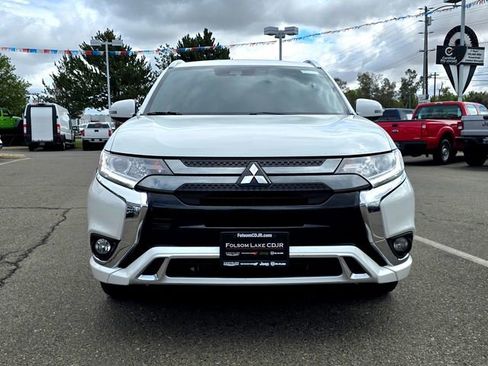 Used 2022 Mitsubishi Outlander SEL image 2