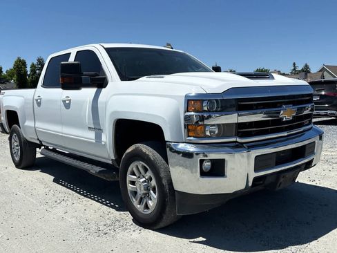Used 2018 Chevrolet Silverado 2500 LT w/ LT Fleet Convenience Package AWD/4WD image 10