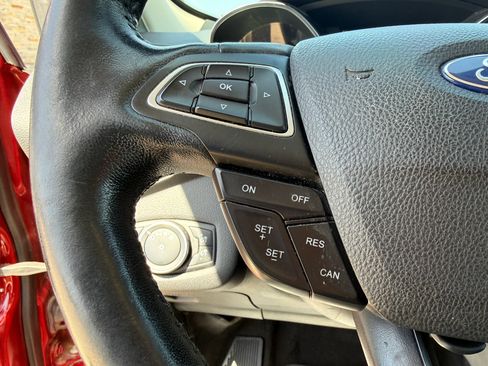 Used 2018 Ford Escape SEL AWD/4WD image 13
