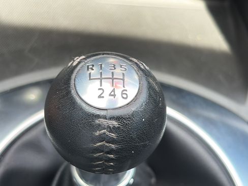 Used 2024 MAZDA MX-5 Miata RF Grand Touring RWD image 17