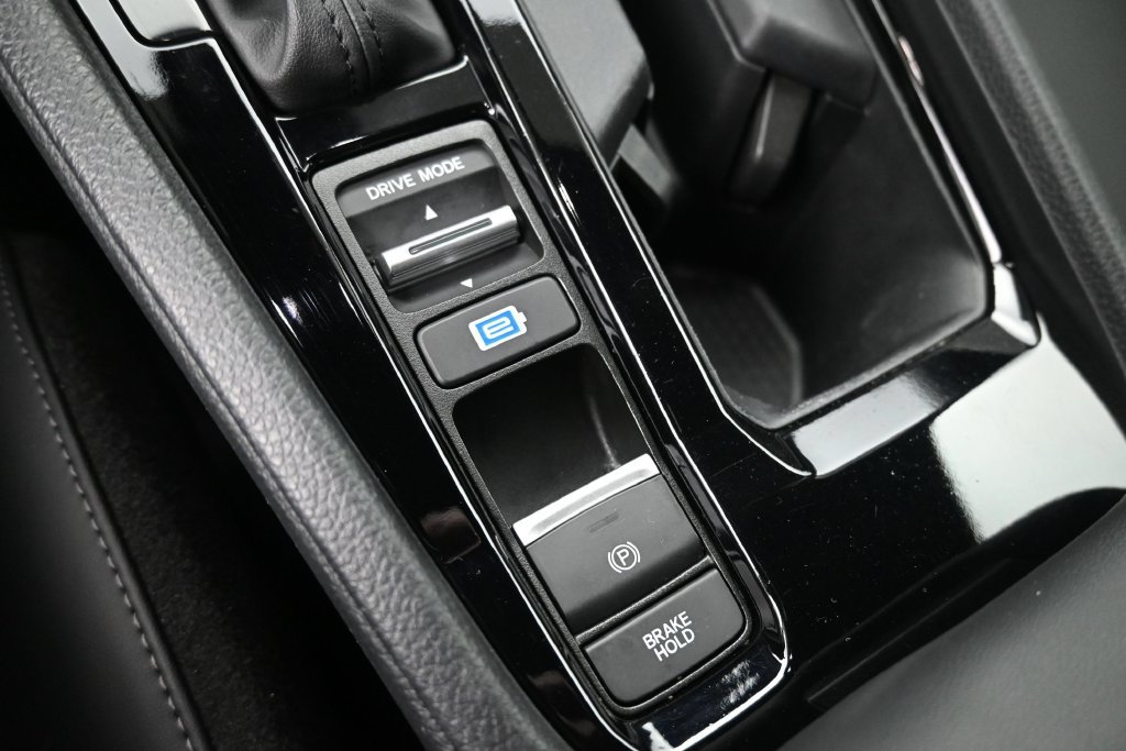 Used 2025 Honda Accord Sport image 36