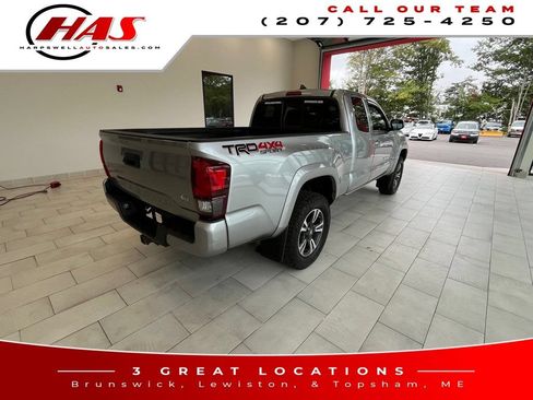 Used 2019 Toyota Tacoma TRD Sport AWD/4WD image 7