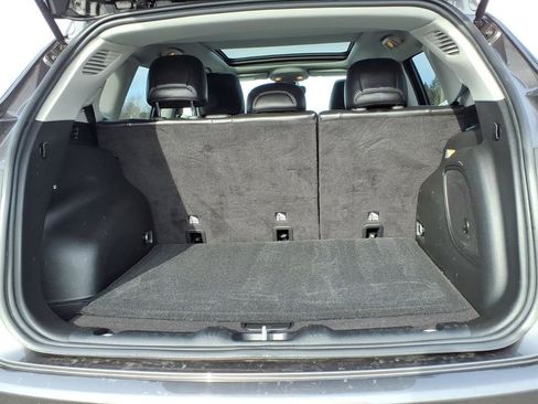 Used 2022 Jeep Compass Trailhawk w/ Sun and Sound Group image 10