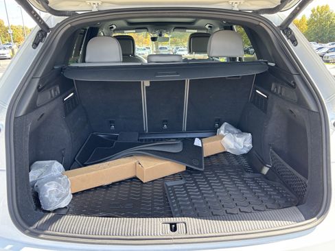 Used 2024 Audi Q5 2.0T Premium w/ Summer of Audi Package image 35