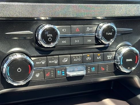 New 2026 Ford F450 Platinum w/ FX4 Off-Road Package AWD/4WD image 21