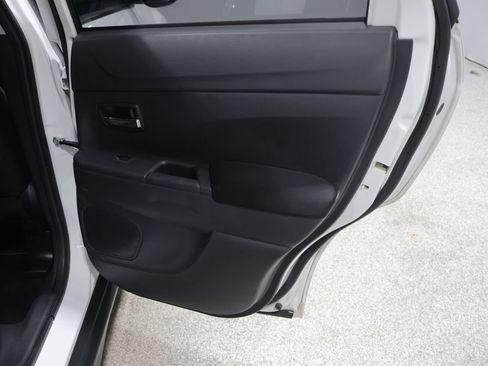 Used 2017 Mitsubishi Outlander Sport ES AWD/4WD image 20