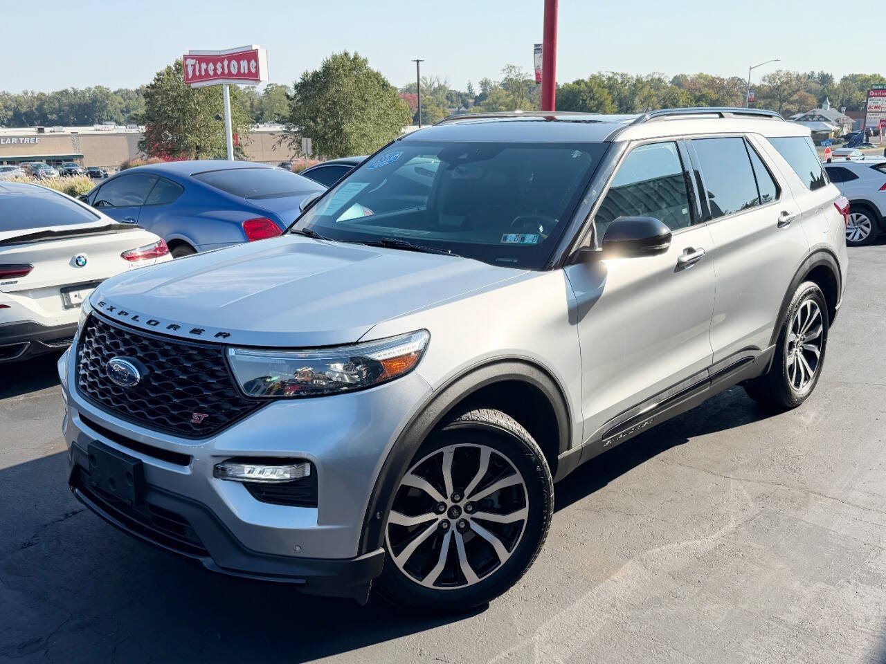 Used 2020 Ford Explorer ST w/ Premium Technology Package AWD/4WD image 2