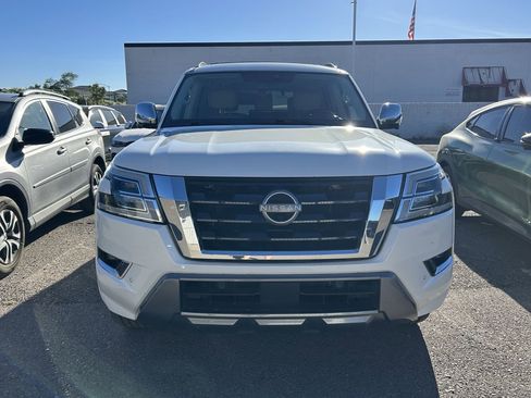 Used 2022 Nissan Armada Platinum image 4