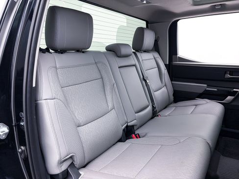 Used 2024 Toyota Tundra Limited image 39