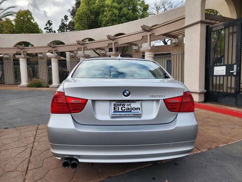 Used 2011 BMW 328i Sedan RWD image 6