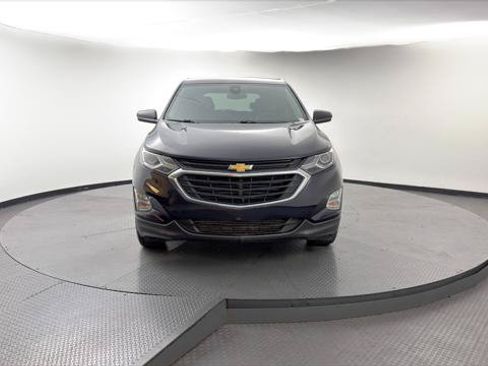 Used 2020 Chevrolet Equinox LT w/ Driver Convenience Package FWD image 13