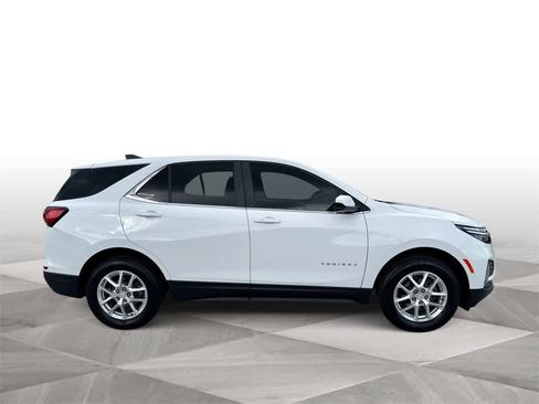 Used 2023 Chevrolet Equinox LT image 9