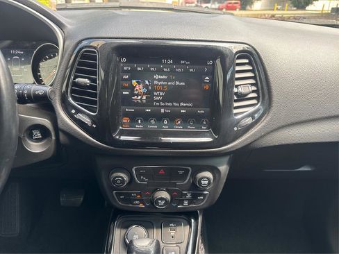 Used 2019 Jeep Compass Limited w/ Safety & Security Group image 12