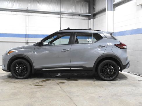 Used 2023 Nissan Kicks SR w/ SR Premium Package image 20