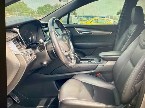 Used 2020 Cadillac XT5 Luxury FWD image 43
