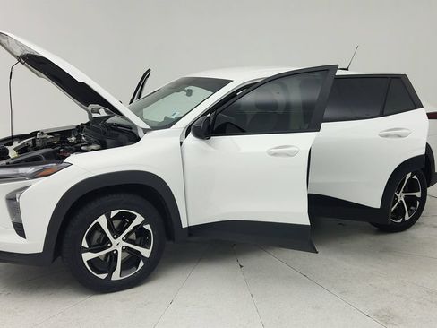 Certified 2024 Chevrolet Trax RS FWD image 10