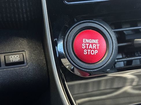 Certified 2024 Toyota bZ4X AWD image 21