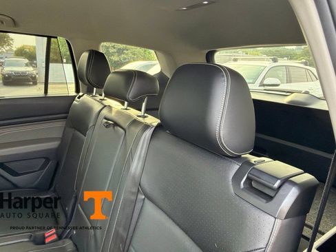 Used 2022 Volkswagen Atlas SE FWD image 9