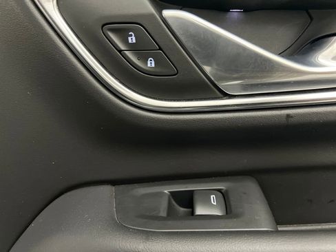 Used 2024 Chevrolet Suburban RST image 21