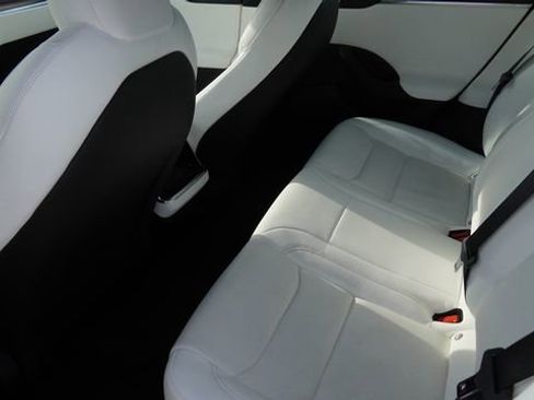 Used 2022 Tesla Model S AWD/4WD image 13