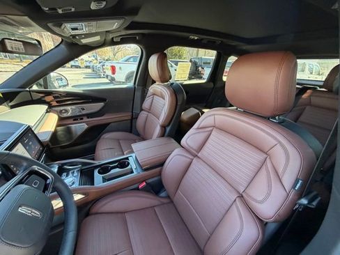 New 2026 Lincoln Nautilus Reserve image 13