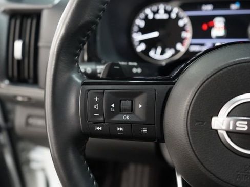 Used 2024 Nissan Pathfinder SL image 21