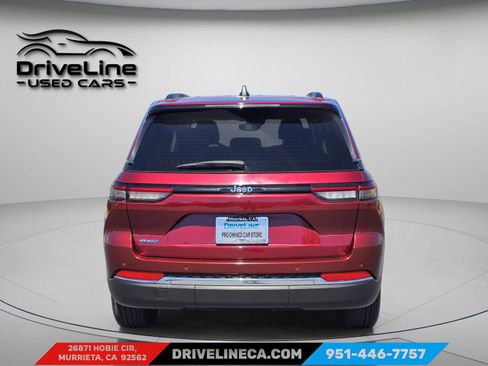 Used 2023 Jeep Grand Cherokee 4WD 4xe image 3