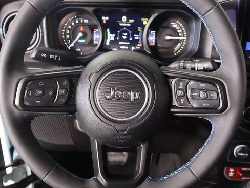 Used 2024 Jeep Wrangler Unlimited Rubicon 4xe image 3