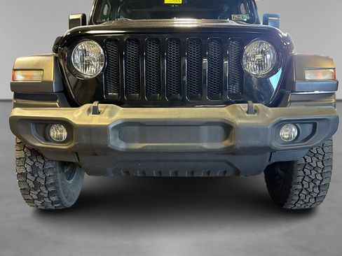 Used 2018 Jeep Wrangler Unlimited Sport AWD/4WD image 14