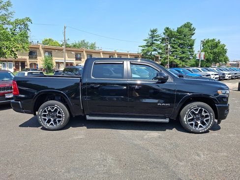 Used 2025 RAM 1500 Laramie w/ Sport Appearance Package AWD/4WD image 7