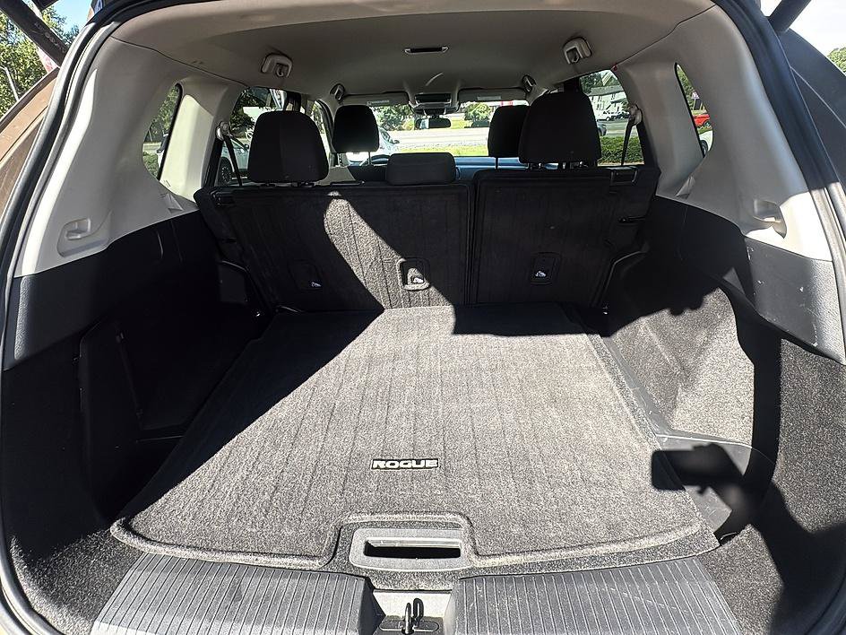 Certified 2025 Nissan Rogue SV AWD/4WD image 45