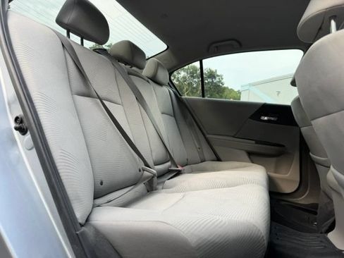 Used 2017 Honda Accord LX image 14