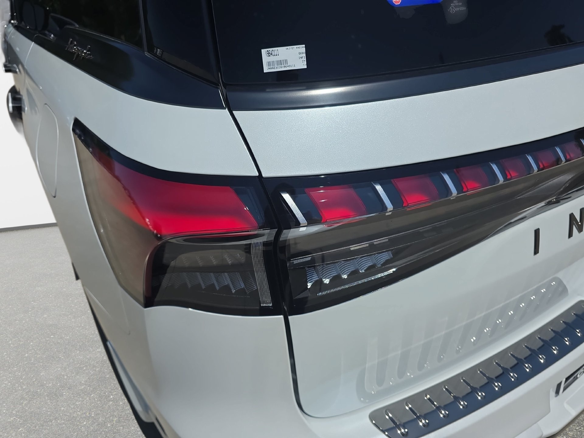 New 2027 INFINITI QX80 Autograph w/ Autograph Exterior Package AWD/4WD image 33