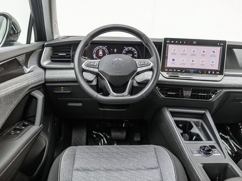 New 2026 Volkswagen Tiguan S FWD image 6