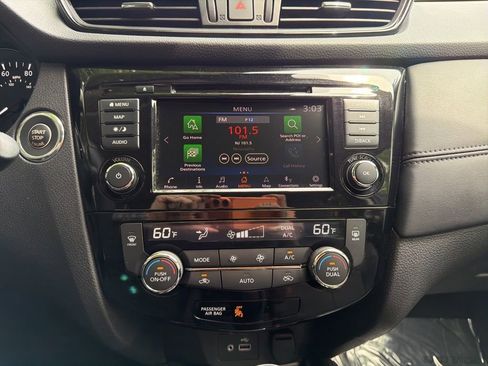 Used 2019 Nissan Rogue SL w/ Premium Package AWD/4WD image 26