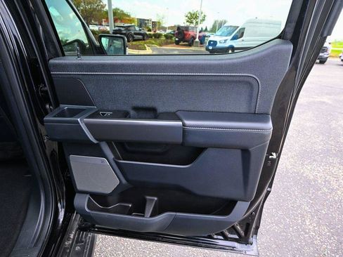 Used 2025 Ford F150 Lariat AWD/4WD image 29