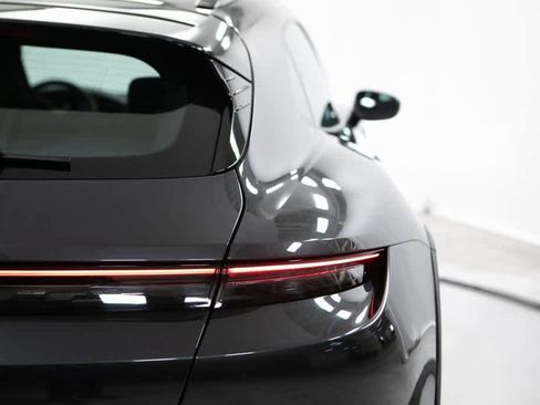 Certified 2022 Porsche Taycan 4 Cross Turismo image 40