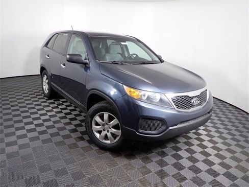 Used 2011 Kia Sorento 2WD image 3