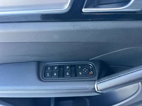 Certified 2023 Porsche Cayenne Platinum Edition AWD/4WD image 12