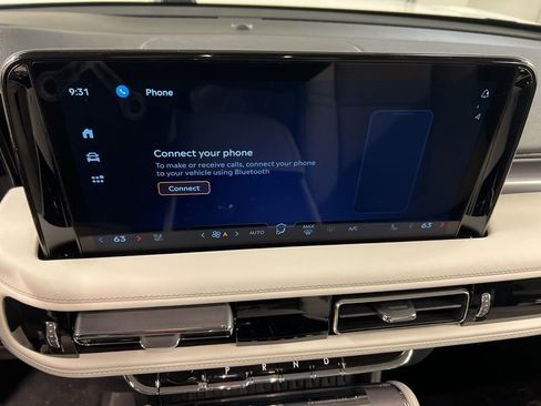 New 2026 Lincoln Aviator AWD image 10